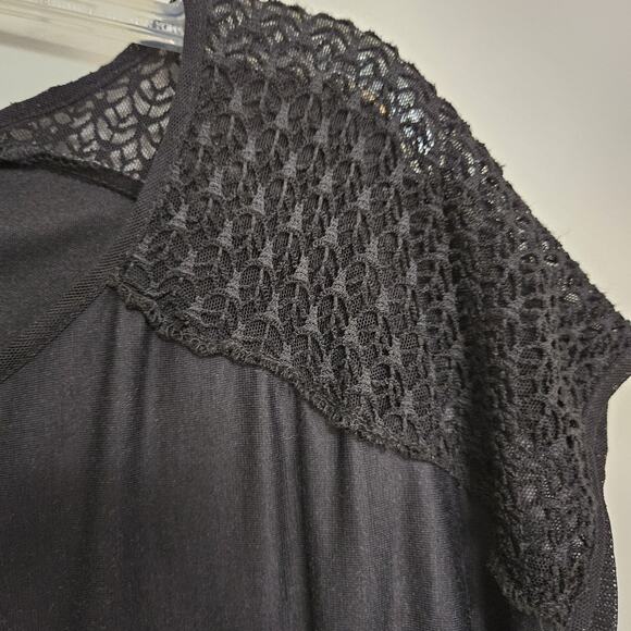 Simon Chang Designer Black Shift Dress Wearable Art Mesh Lace Shoulders Size 8 - Picture 3 of 10